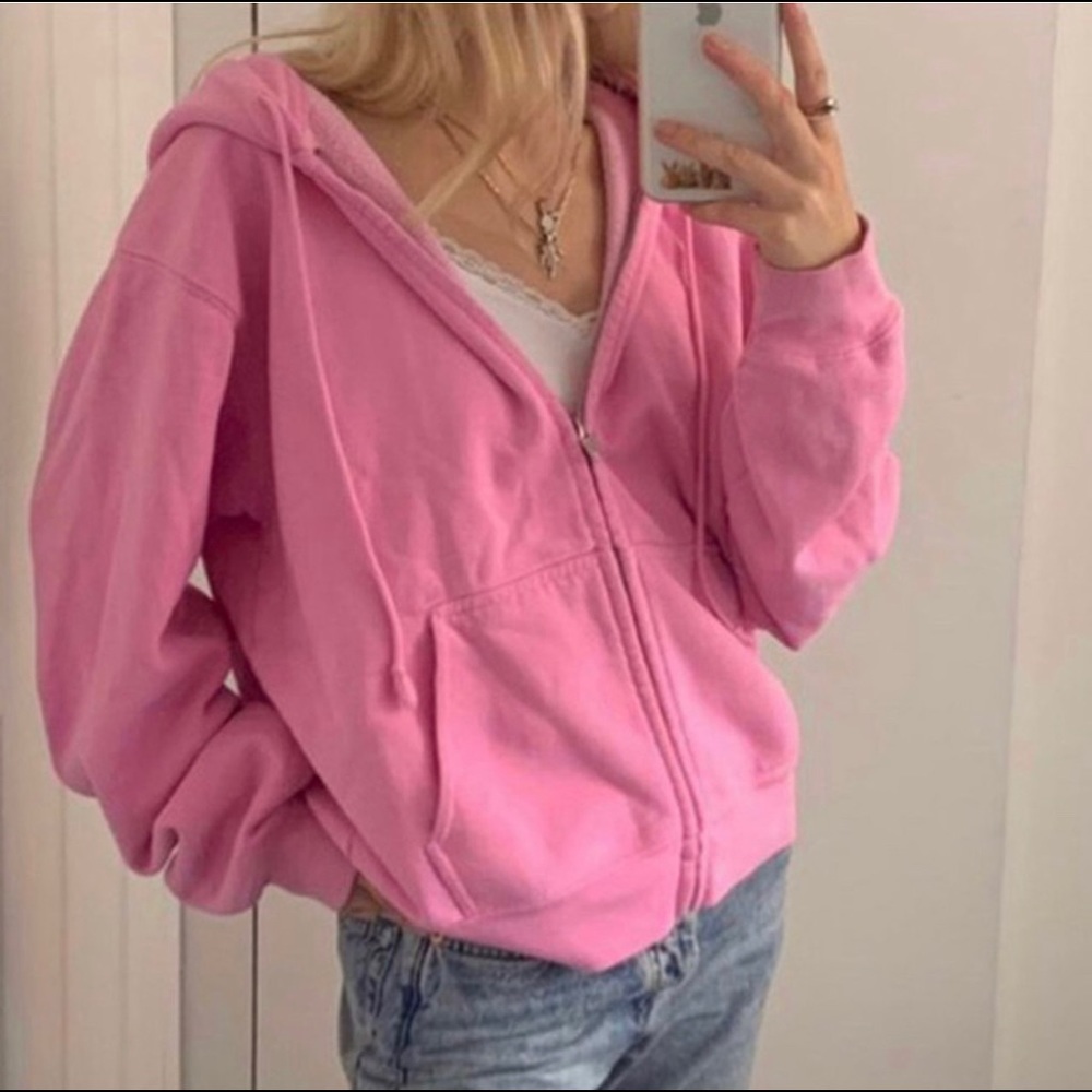ISO bubblegum pink carla hoodie 💗